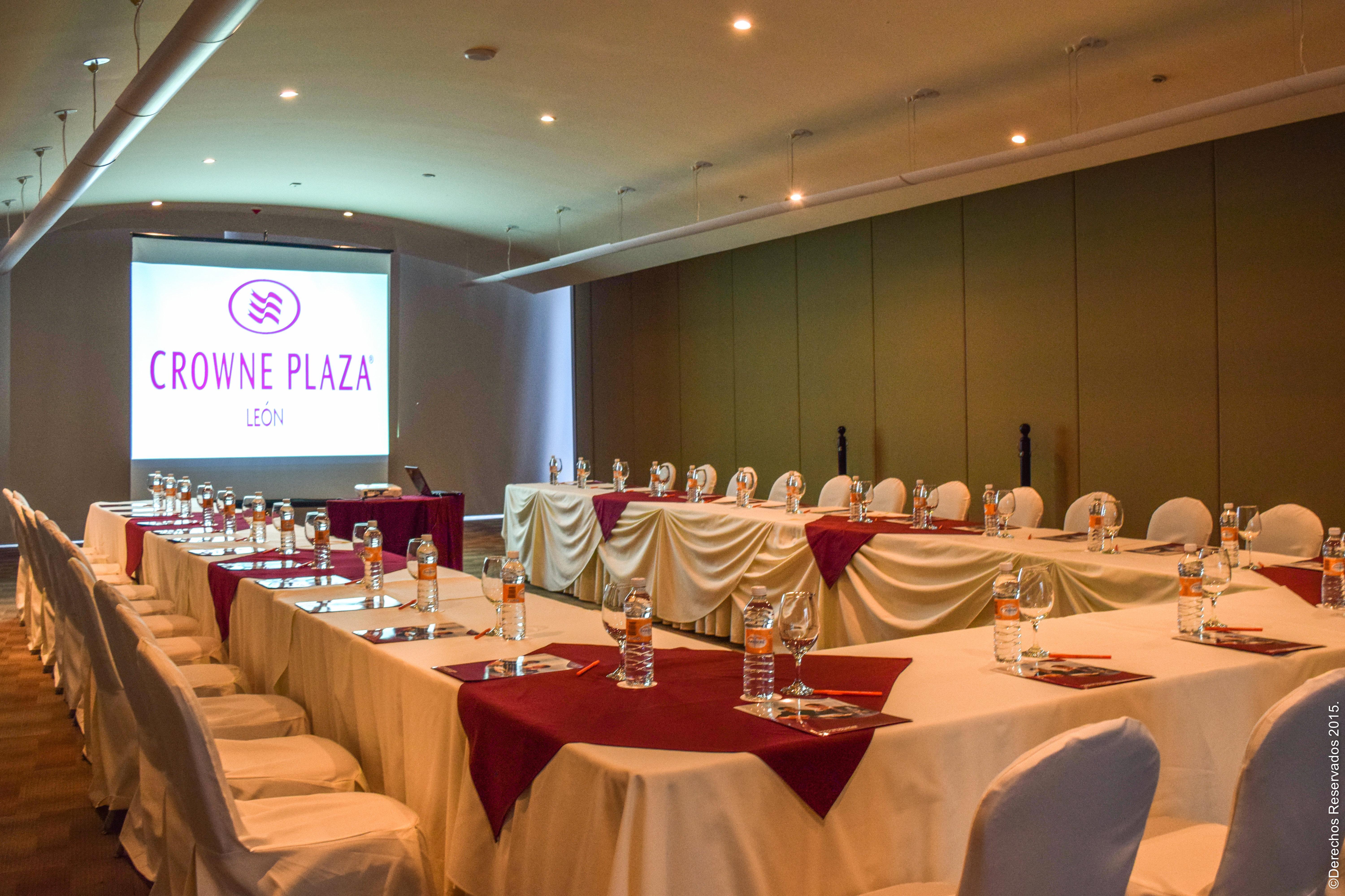 Crowne Plaza Leon By Ihg Hotel Ngoại thất bức ảnh