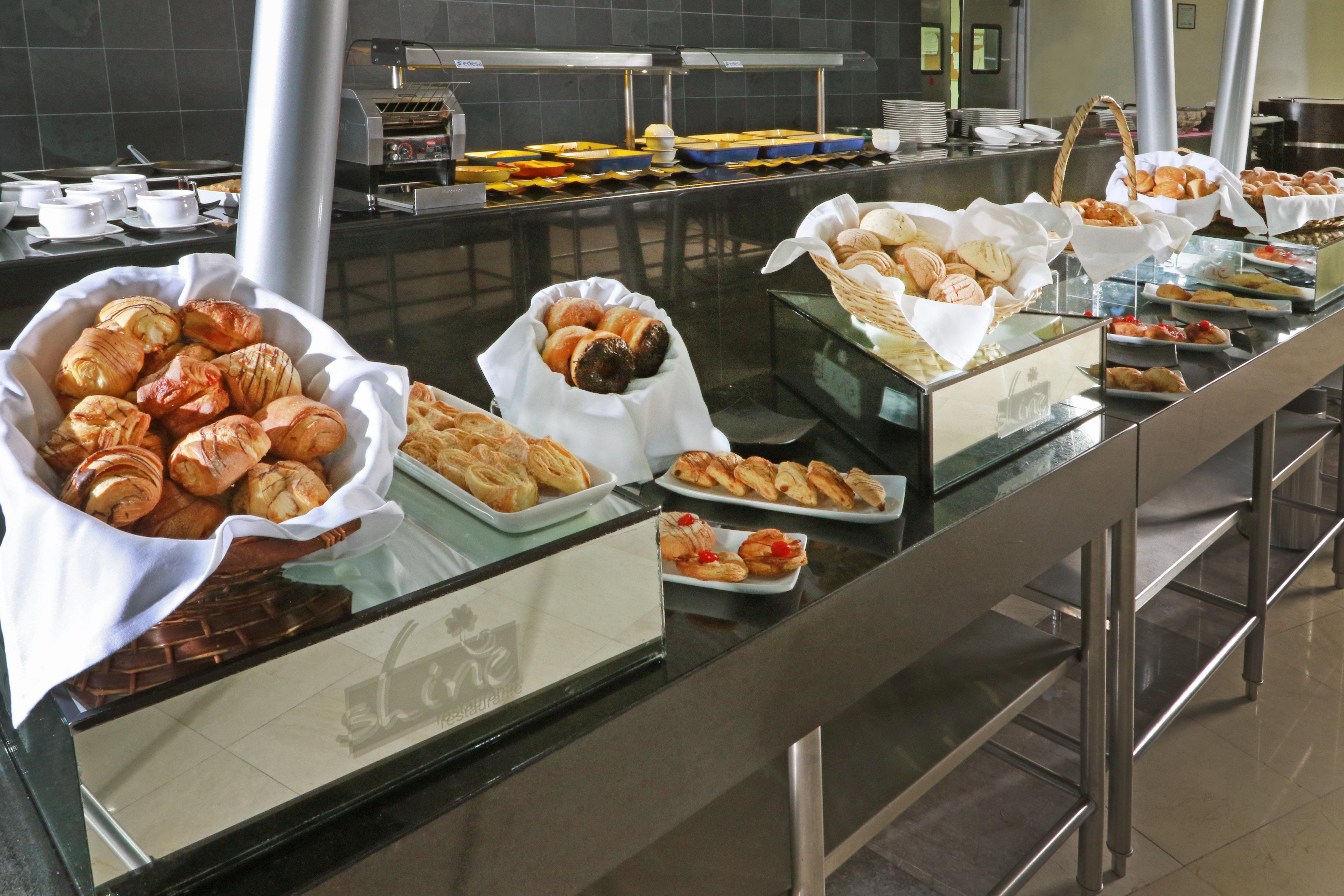 Crowne Plaza Leon By Ihg Hotel Ngoại thất bức ảnh